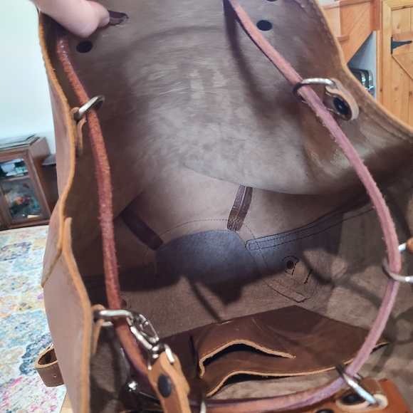 Saddleback Leather Bucket Backpack In Tobacco - Picture 7 of 13